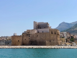 Castello Arabo Normanno Castello Arabo Normanno