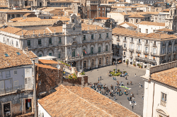 Piazza dell'Università Piazza dell'Università