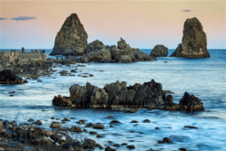 Faraglione dei Ciclopi Faraglione dei Ciclopi