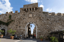 Porta Catania Porta Catania